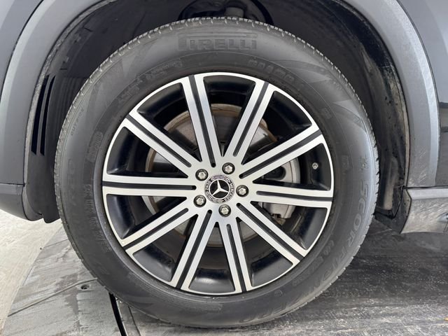 Certified Used 2024 Black Mercedes-Benz GLE 450 image 11