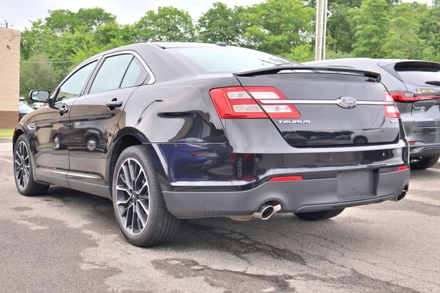 Used 2019 Black Ford SEL image 4