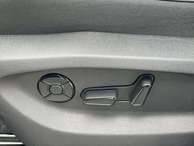 New 2026 White Volkswagen 2.0T SE image 18
