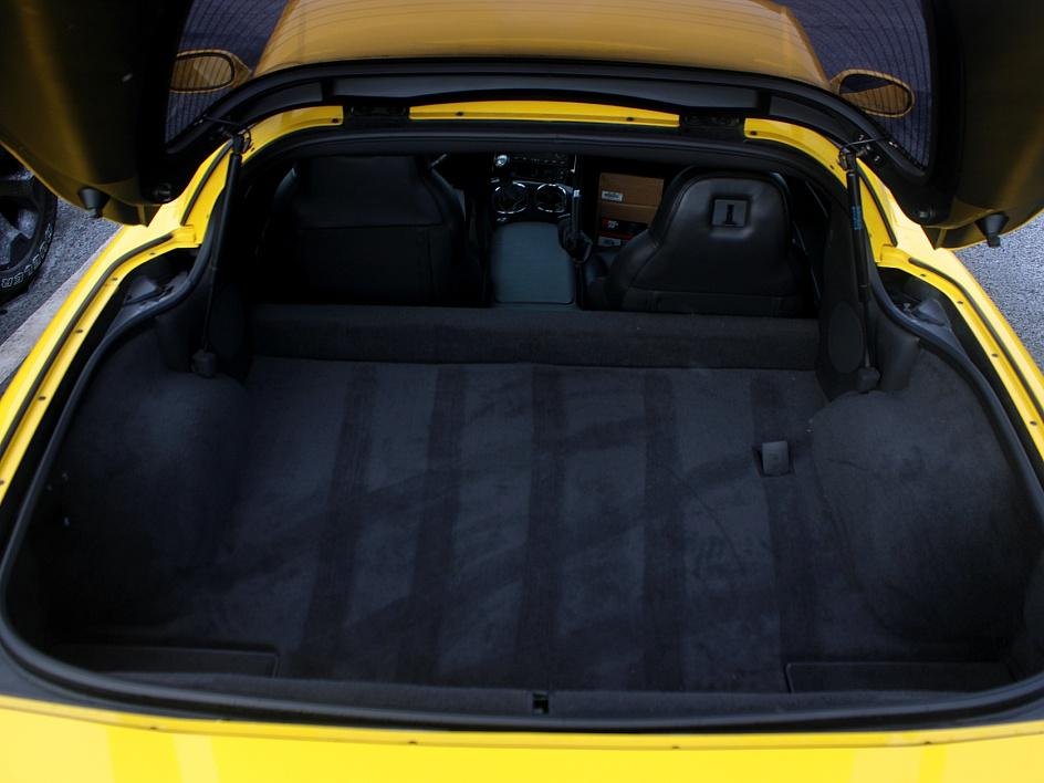 Used 2009 Yellow Chevrolet Z06 image 14