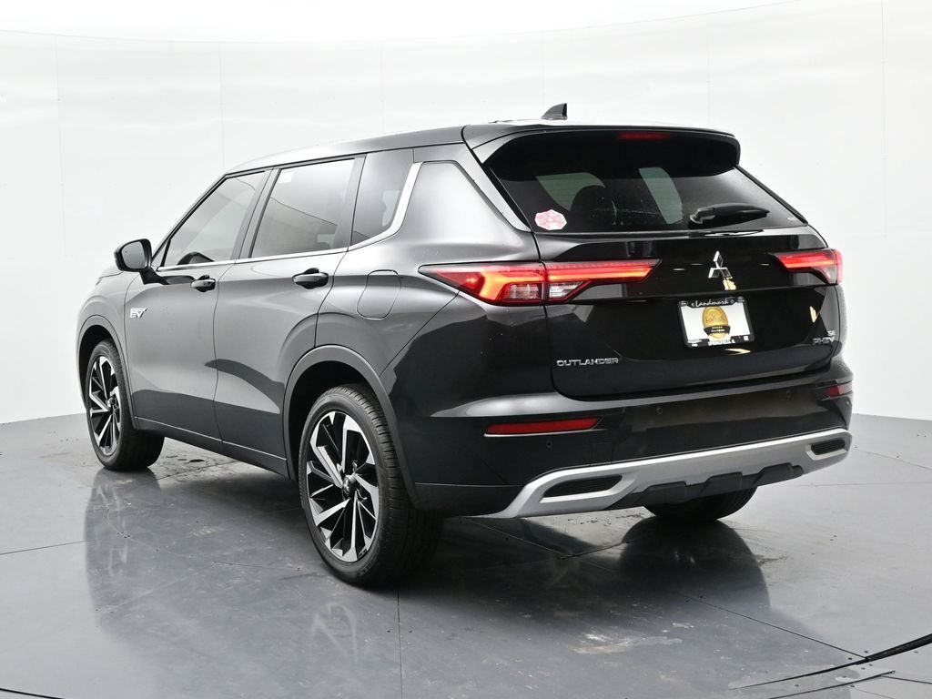 New 2025 Black Mitsubishi SE image 7