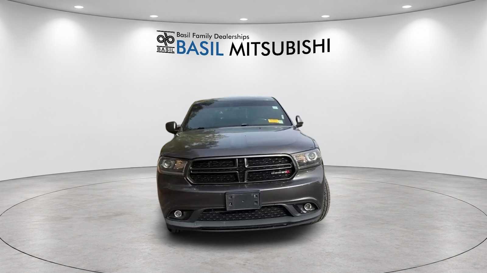 Used 2015 Granite Crystal Metallic Clearcoat Dodge Limited image 2
