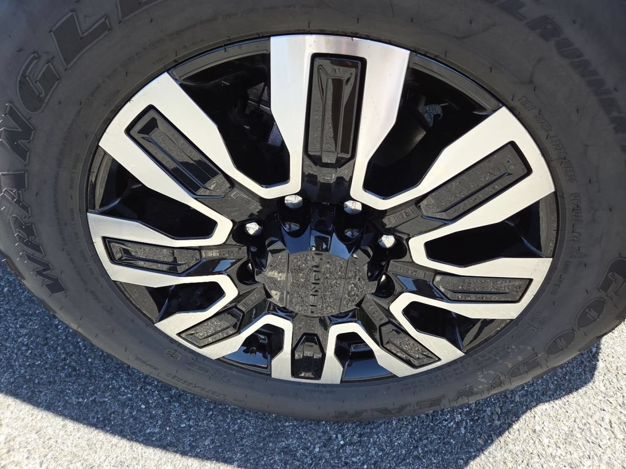 New 2026 Onyx Black GMC Denali Ultimate image 19