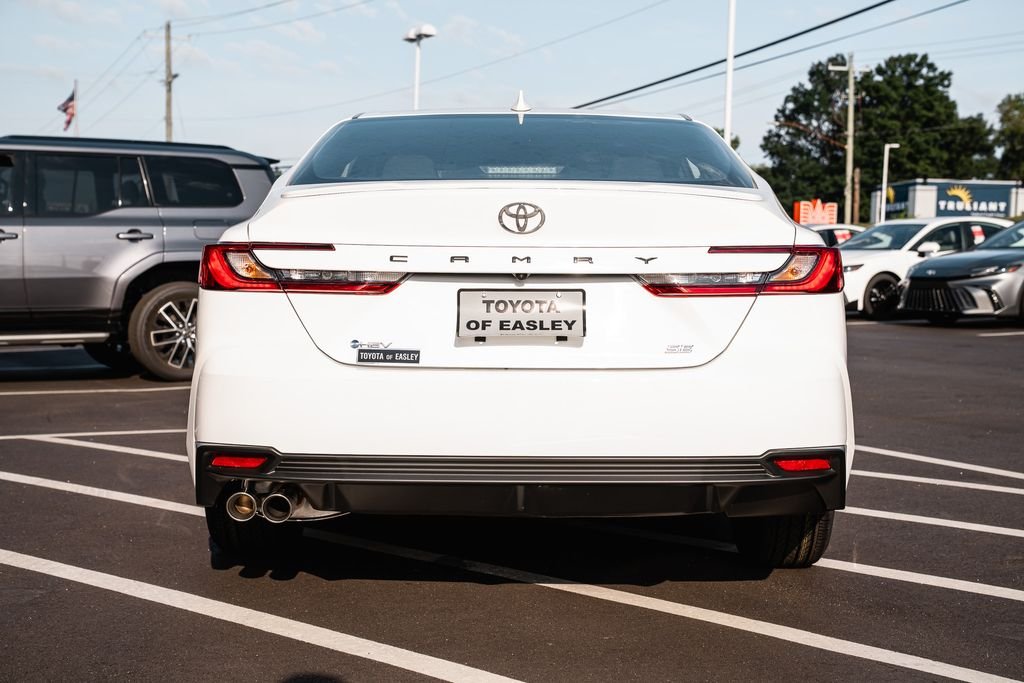 New 2026 Ice Cap Toyota SE image 6