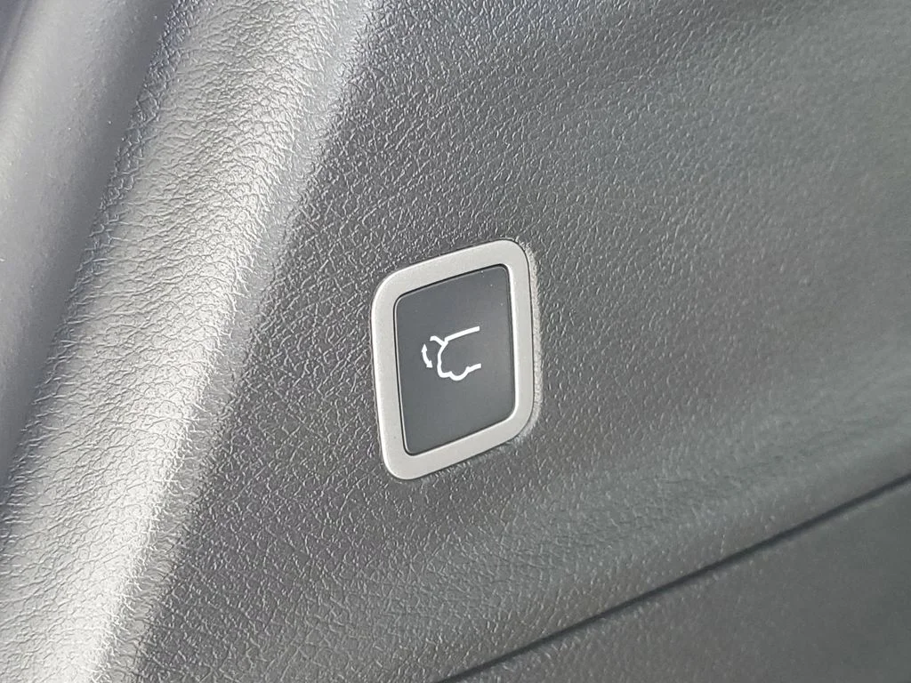 2026 Chrysler Pacifica Select - Photo 36