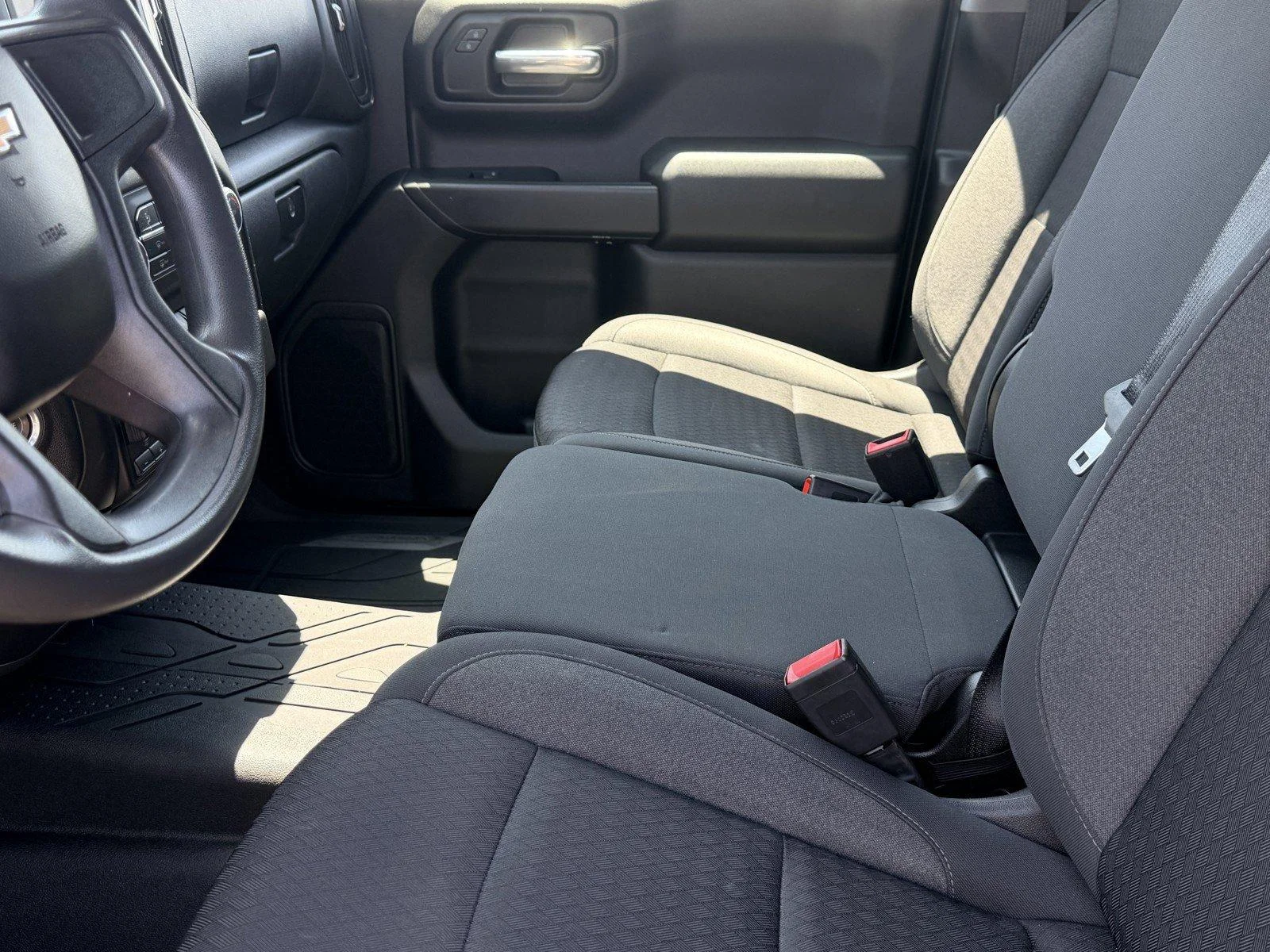 Used 2023 Glacier Blue Metallic Chevrolet Custom image 16