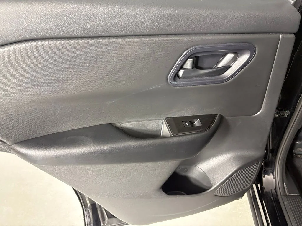 Used 2024 Black Nissan S image 33