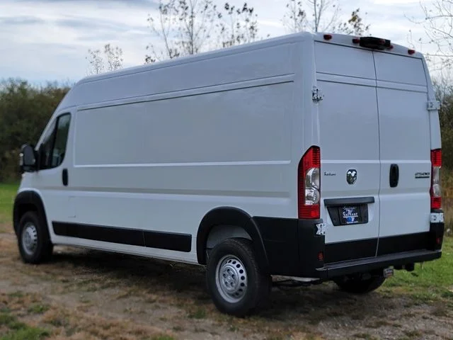 New 2025 Bright White Clear-Coat Exterior Paint RAM High Roof image 6