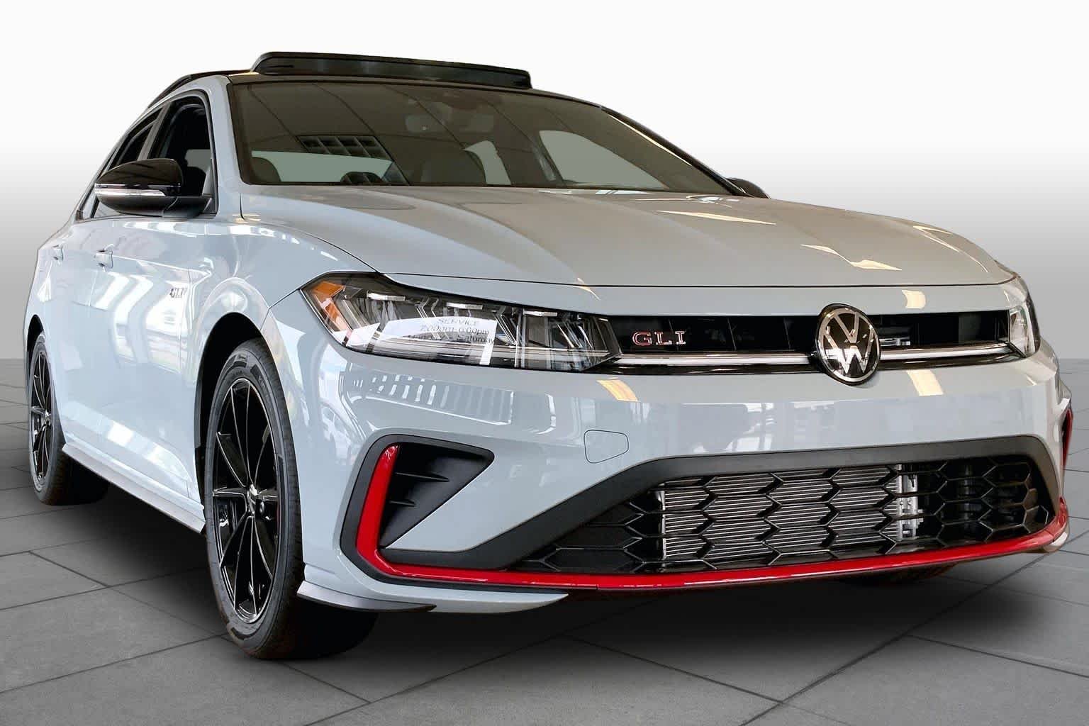 New 2026 Monument Gray w/Deep Black Roof Volkswagen Autobahn image 2
