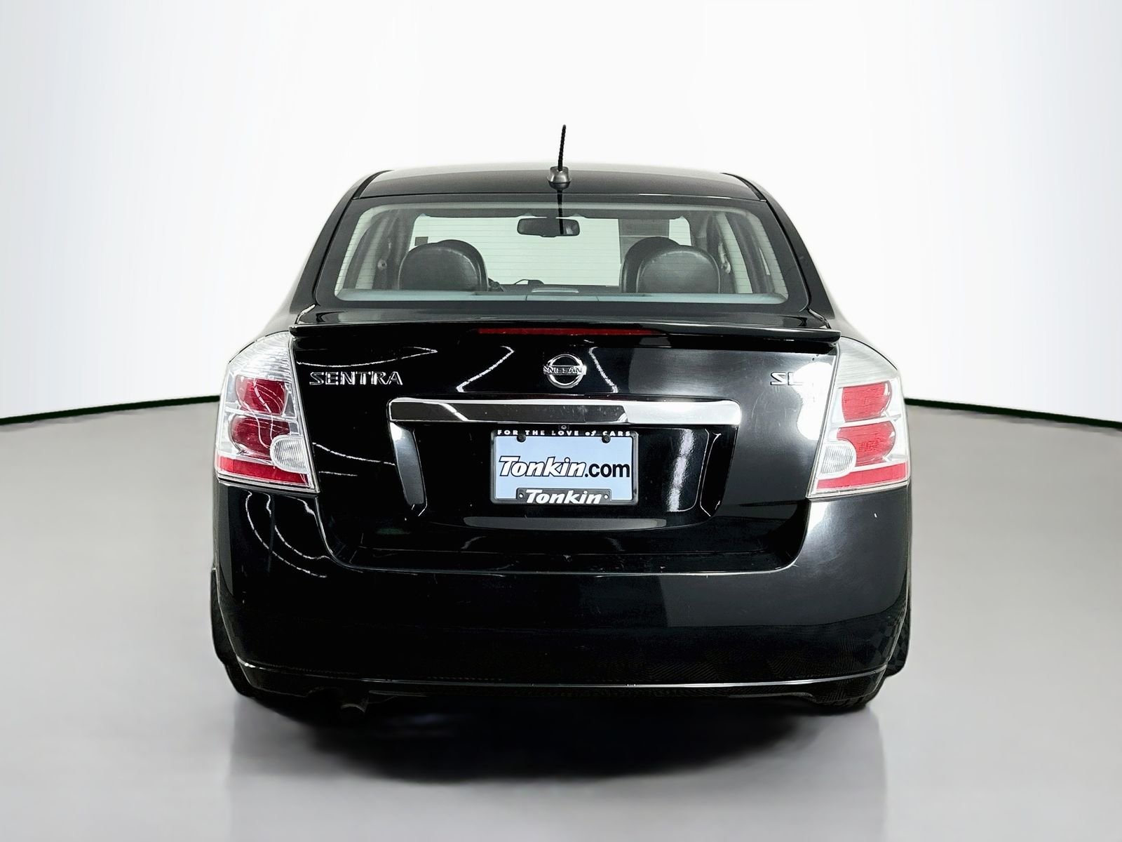 Used 2011 Super Black Metallic Nissan 2.0 SL image 7