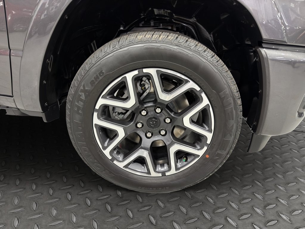 New 2026 Granite Crystal Metallic Clear-Coat Exterior Paint RAM Laramie image 13