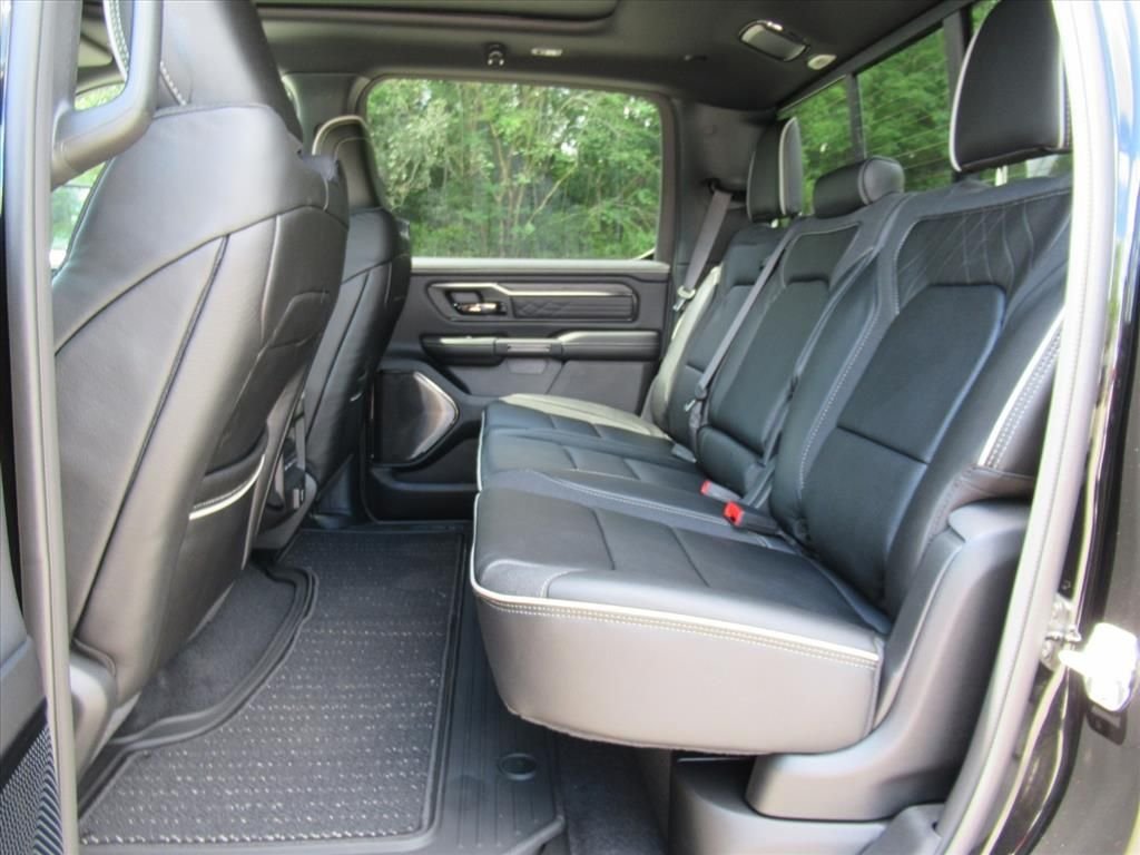 New 2026 Diamond Black Crystal Pearl-Coat Exterior Paint RAM Limited image 35