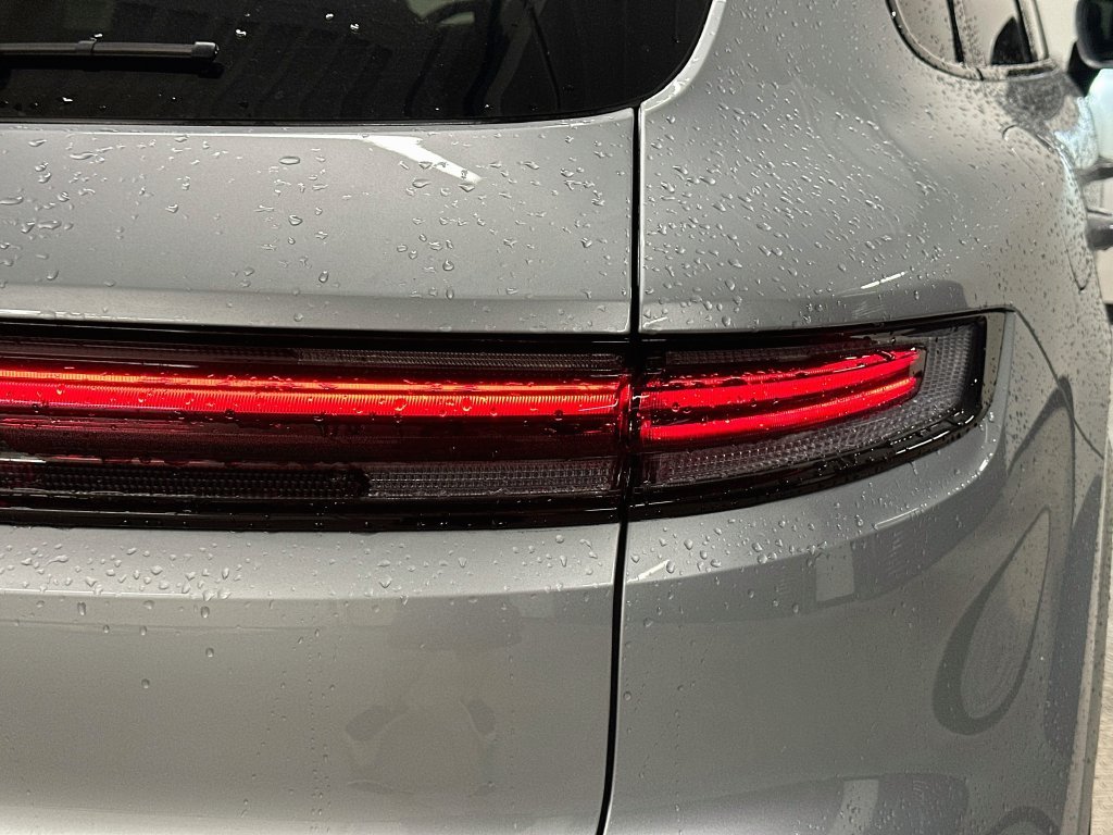 Used 2026 Dolomite Silver Metallic Porsche  image 33