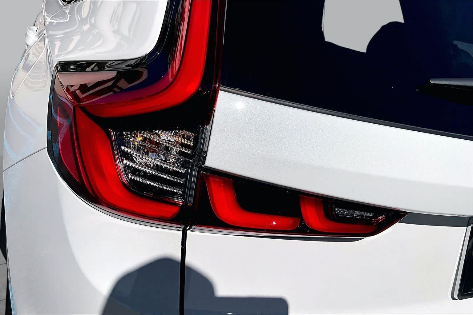 2025 Honda CR-V Sport Touring - Photo 29