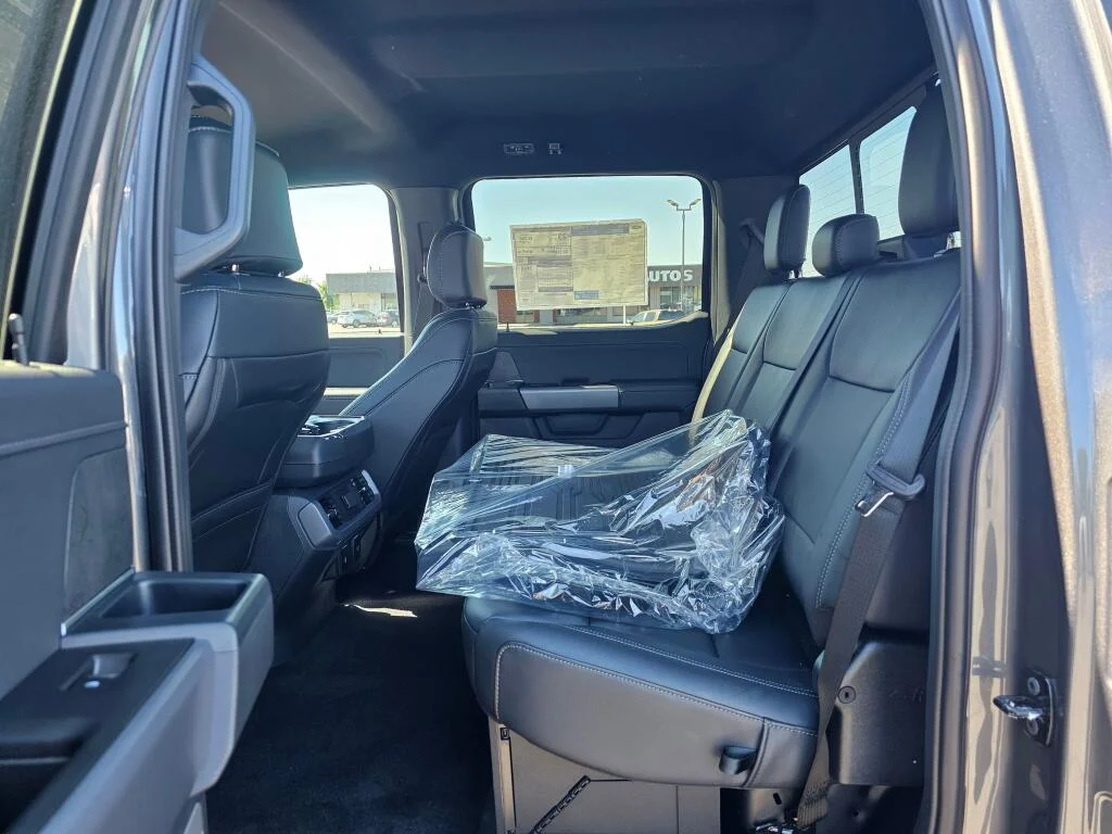 New 2026 Carbonized Gray Metallic Ford XLT image 17