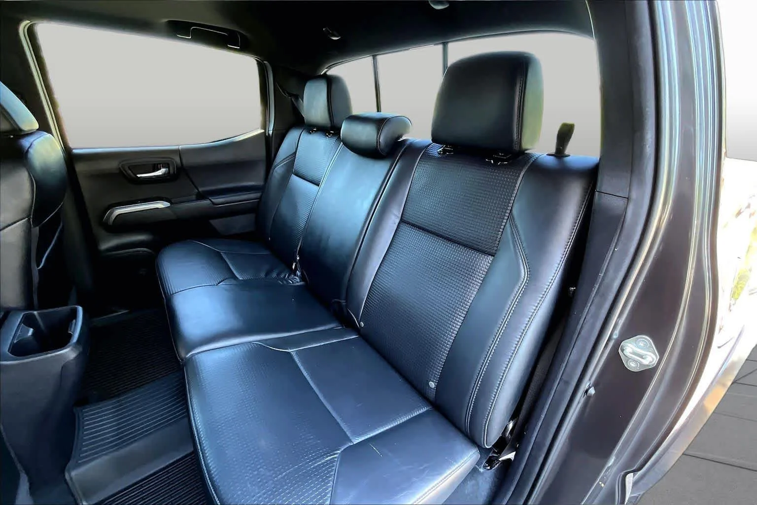 Used 2020 Magnetic Gray Metallic Toyota Limited image 21