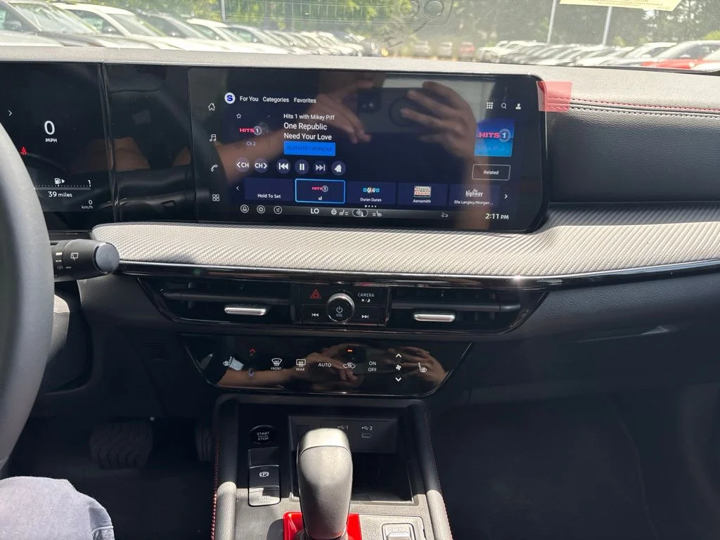 2026 Nissan KICKS SR AWD - Photo 11