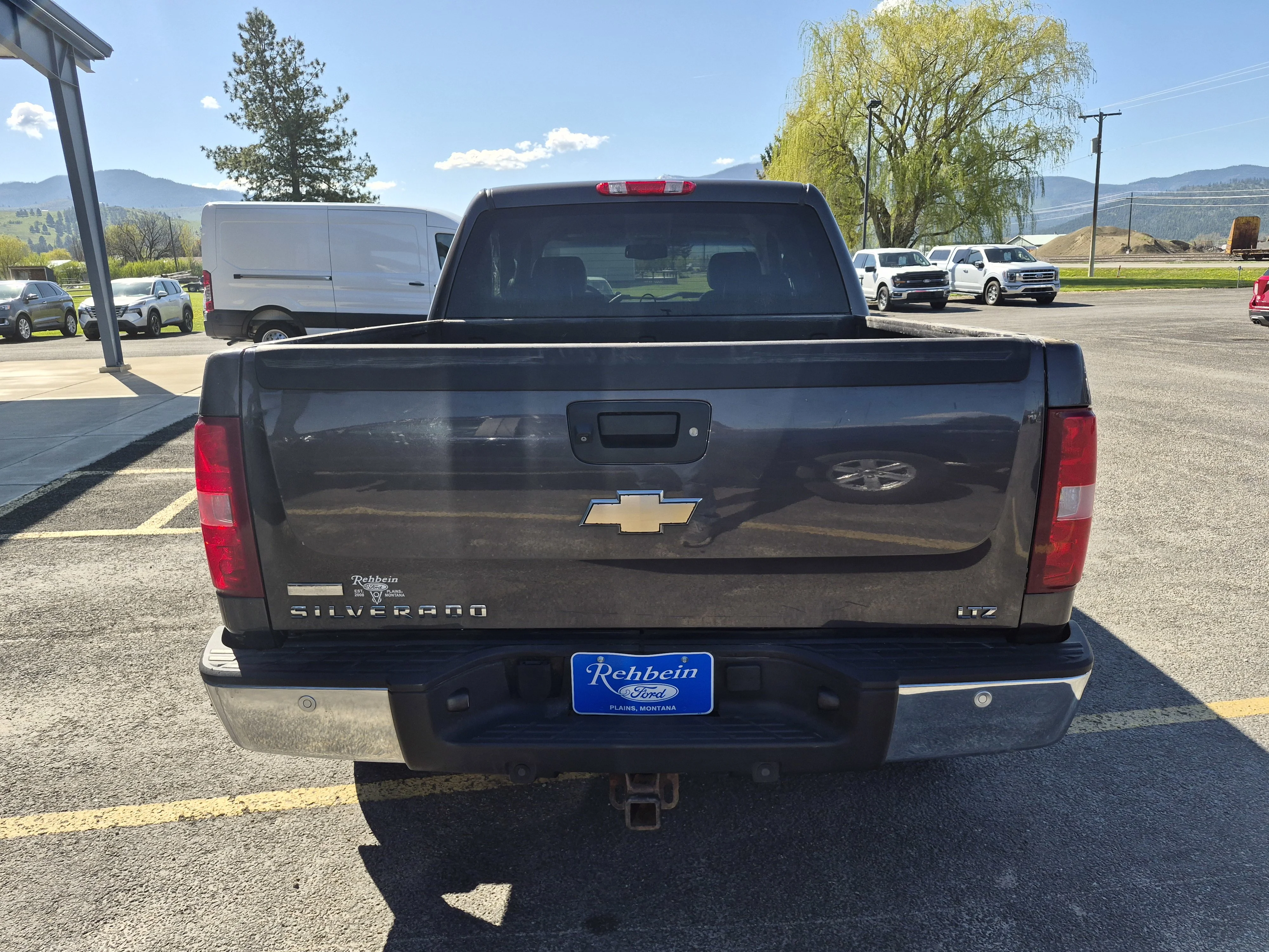 Used 2010 Gray Chevrolet LTZ image 14