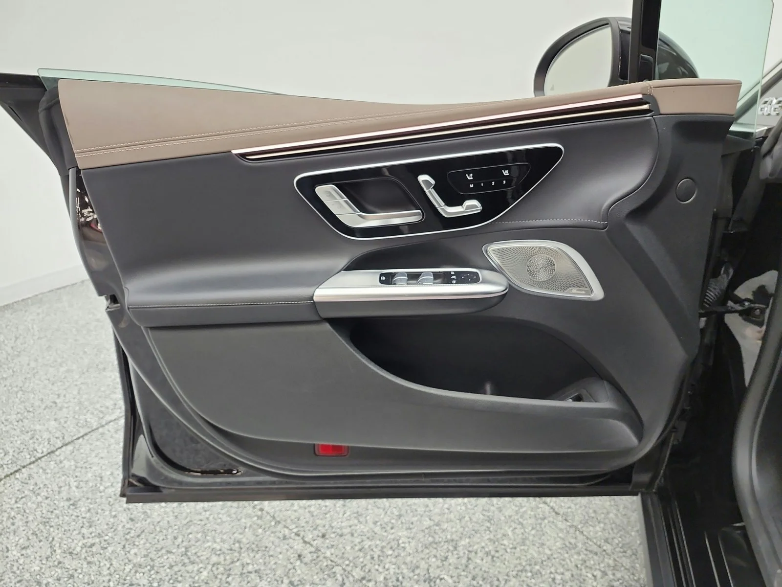 Certified Used 2024 Obsidian Black Metallic Mercedes-Benz EQE 350 4MATIC® Sedan image 12