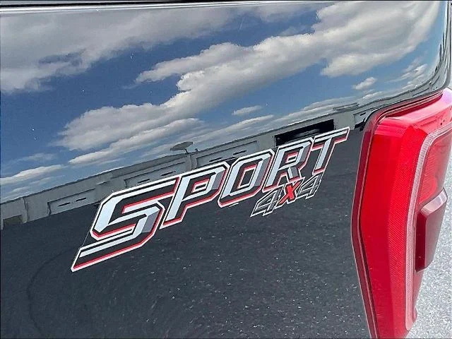 Used 2022 Agate Black Metallic Ford XLT image 68