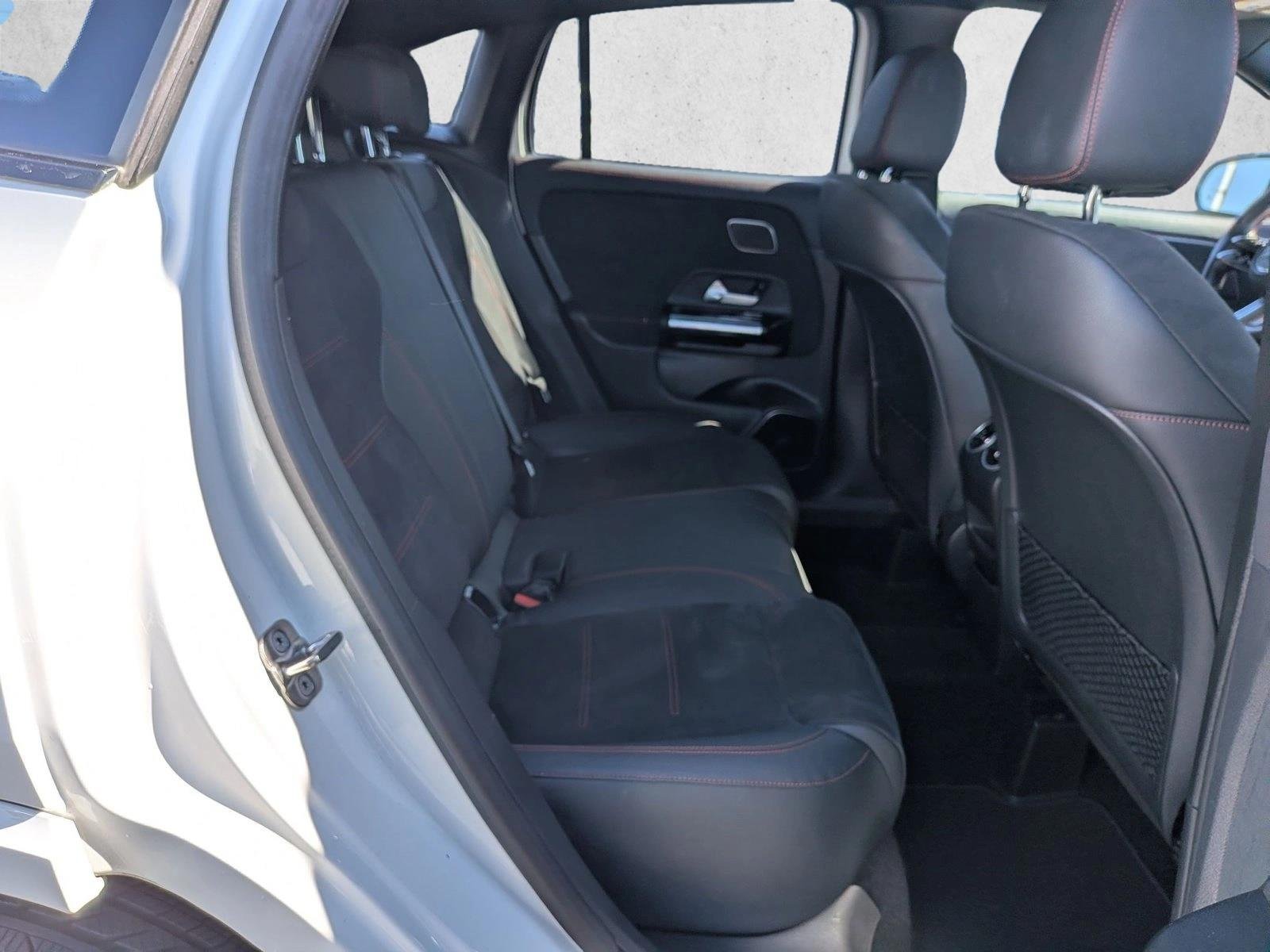 Used 2024 Polar White Mercedes-Benz GLA 250 image 19