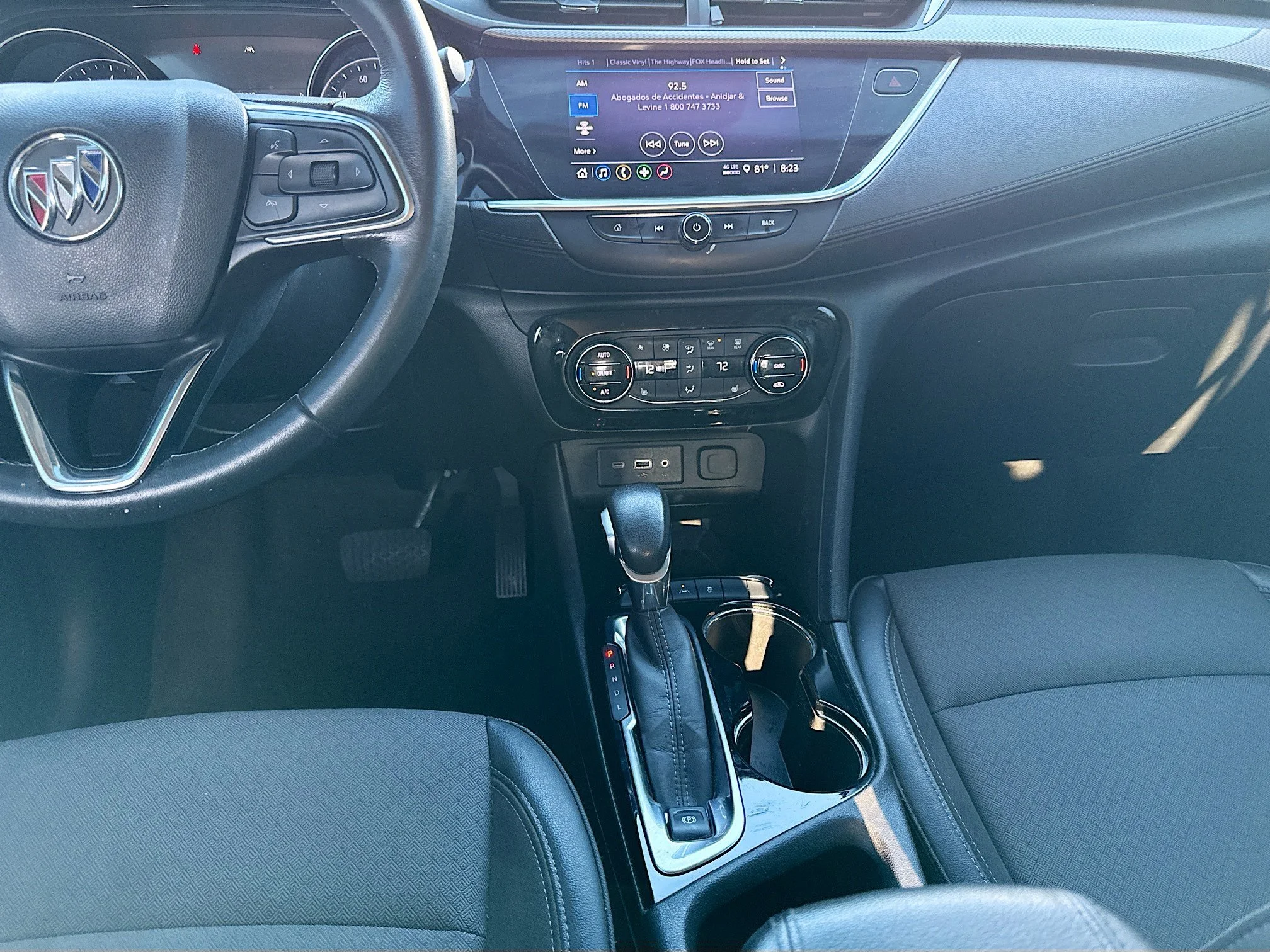 Photo 18