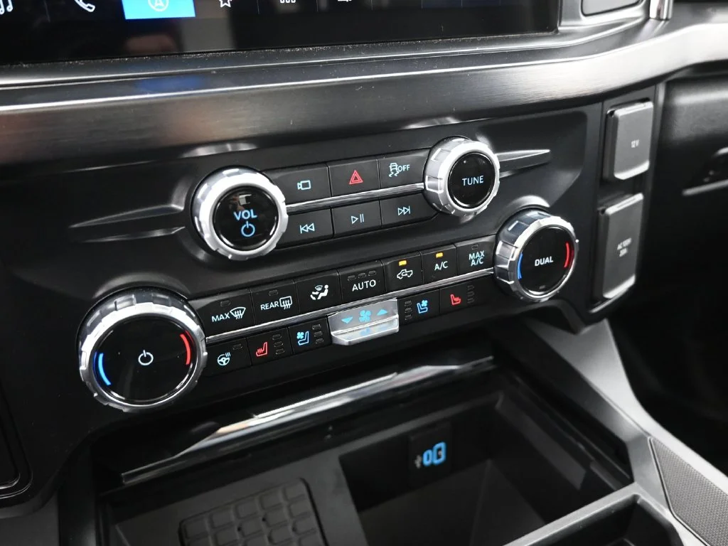 New 2026 Star White Metallic Tri-Coat Ford Lariat image 17
