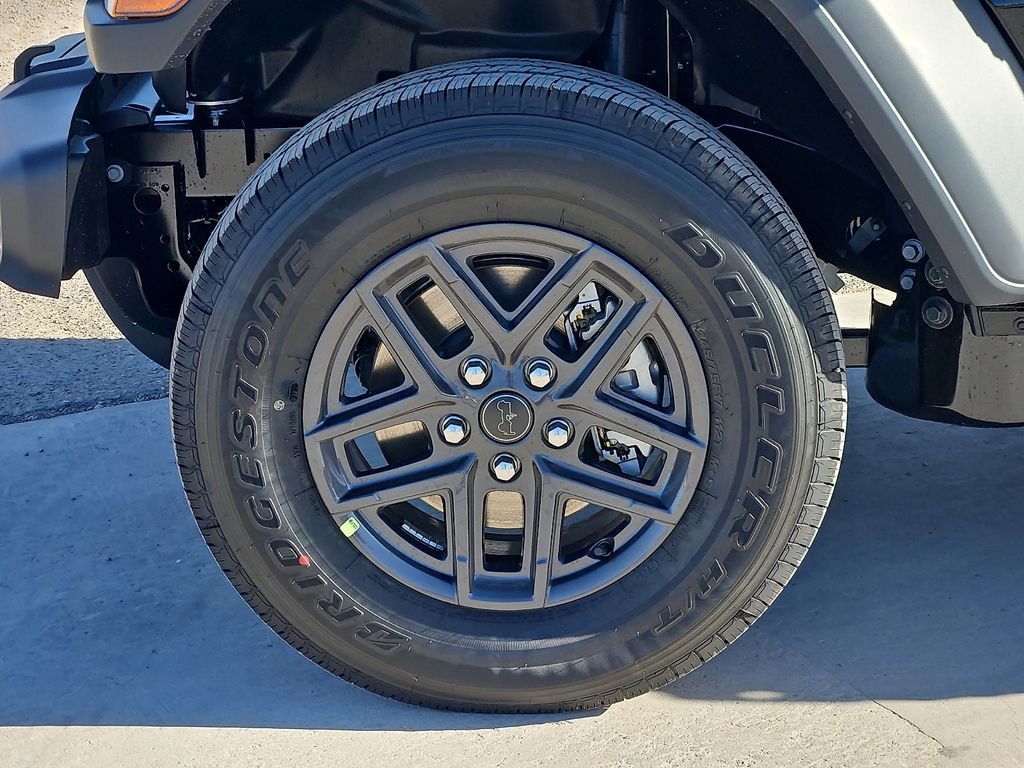 New 2026 Black Clear-Coat Exterior Paint Jeep Sport image 9