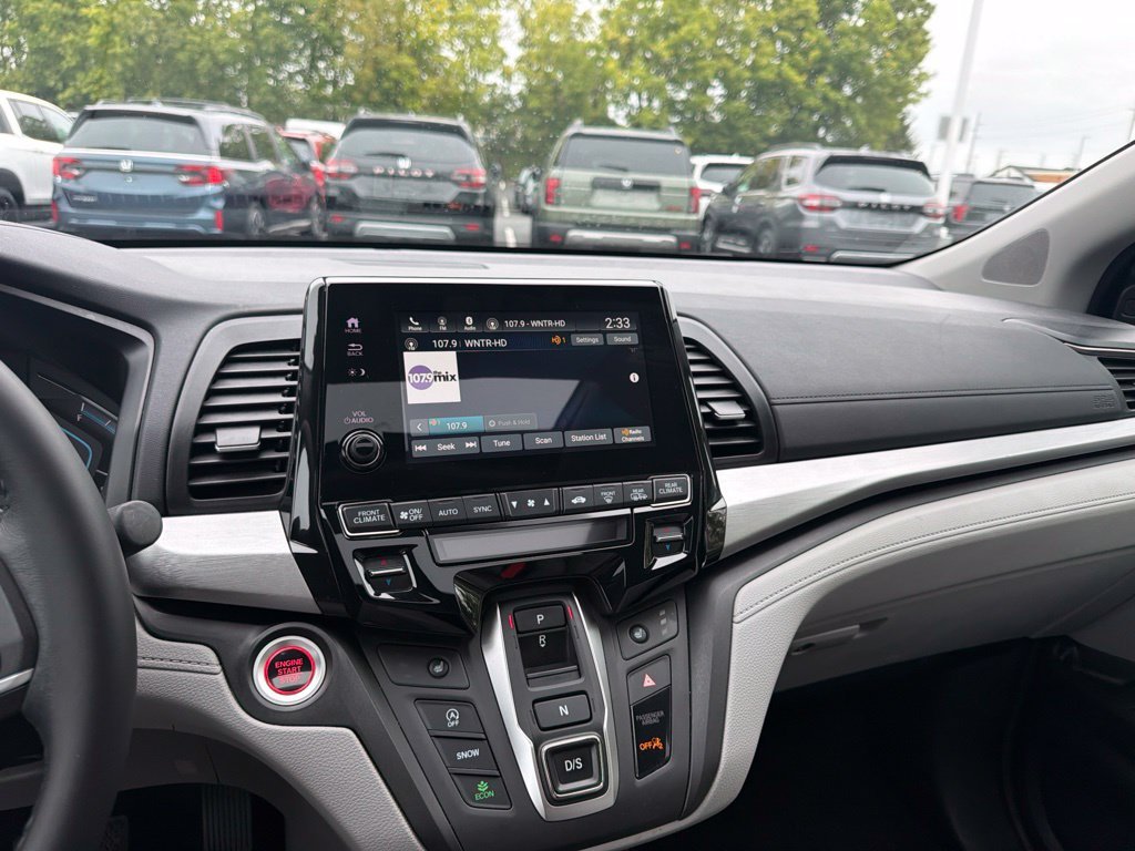 2024 Honda Odyssey EX-L - Photo 15