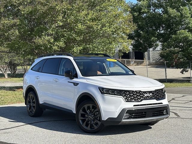 Used 2023 White Kia X-Line SX Prestige image 2