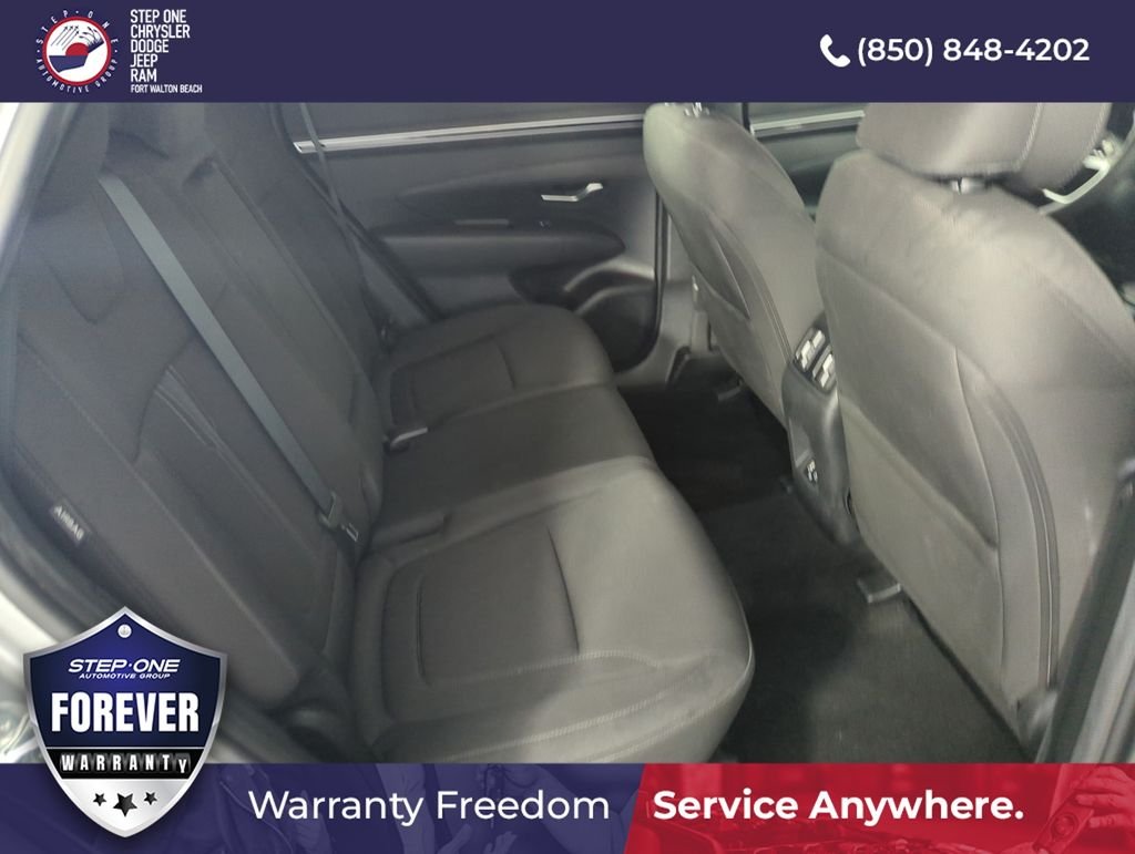 Used 2024 Silver Hyundai SEL image 31