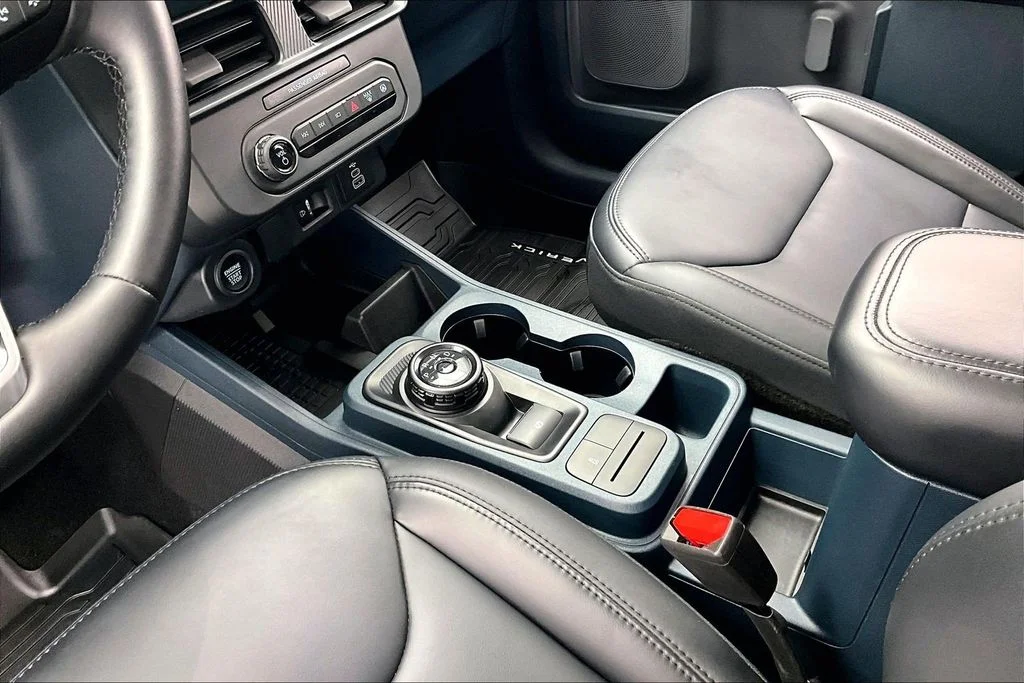 Certified Used 2025 White Metallic Ford Lariat image 15