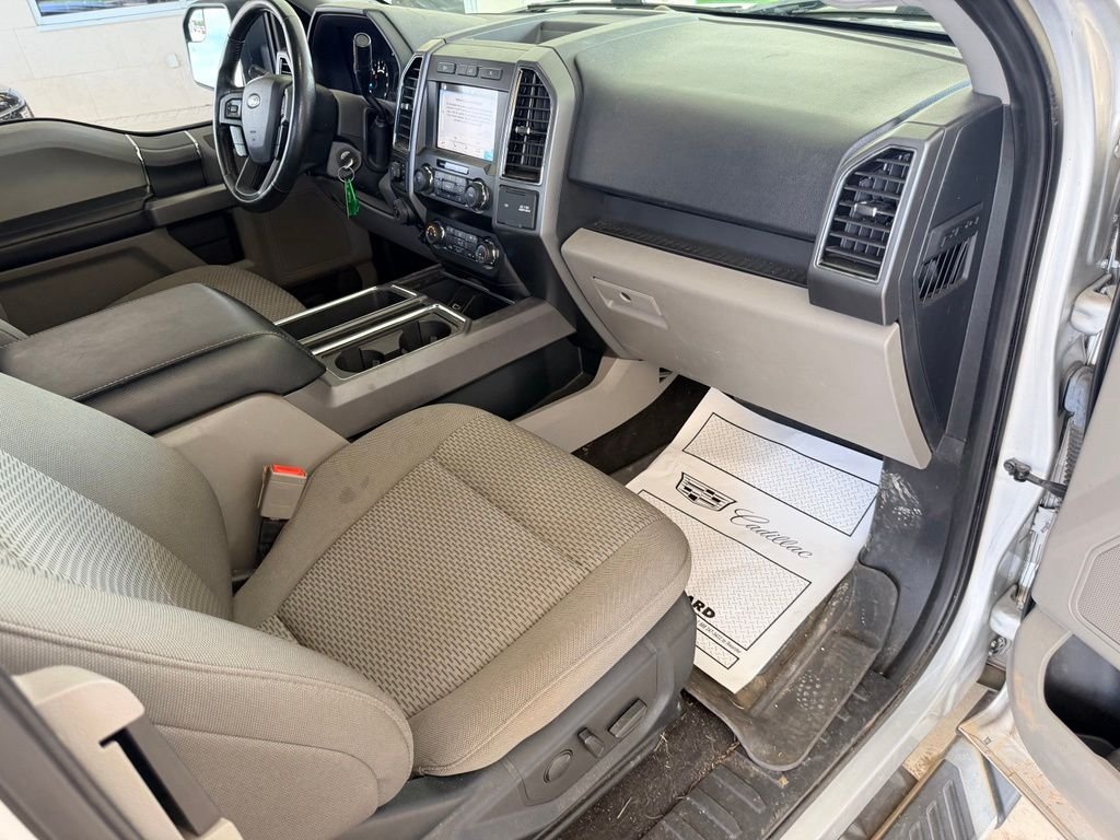 Used 2019 Silver Ford XLT image 23