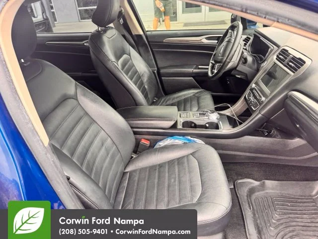 Used 2018 Blue Ford SE Luxury image 10