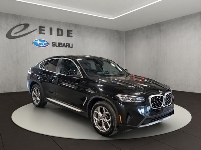 2025 BMW X4 xDrive30i's photo