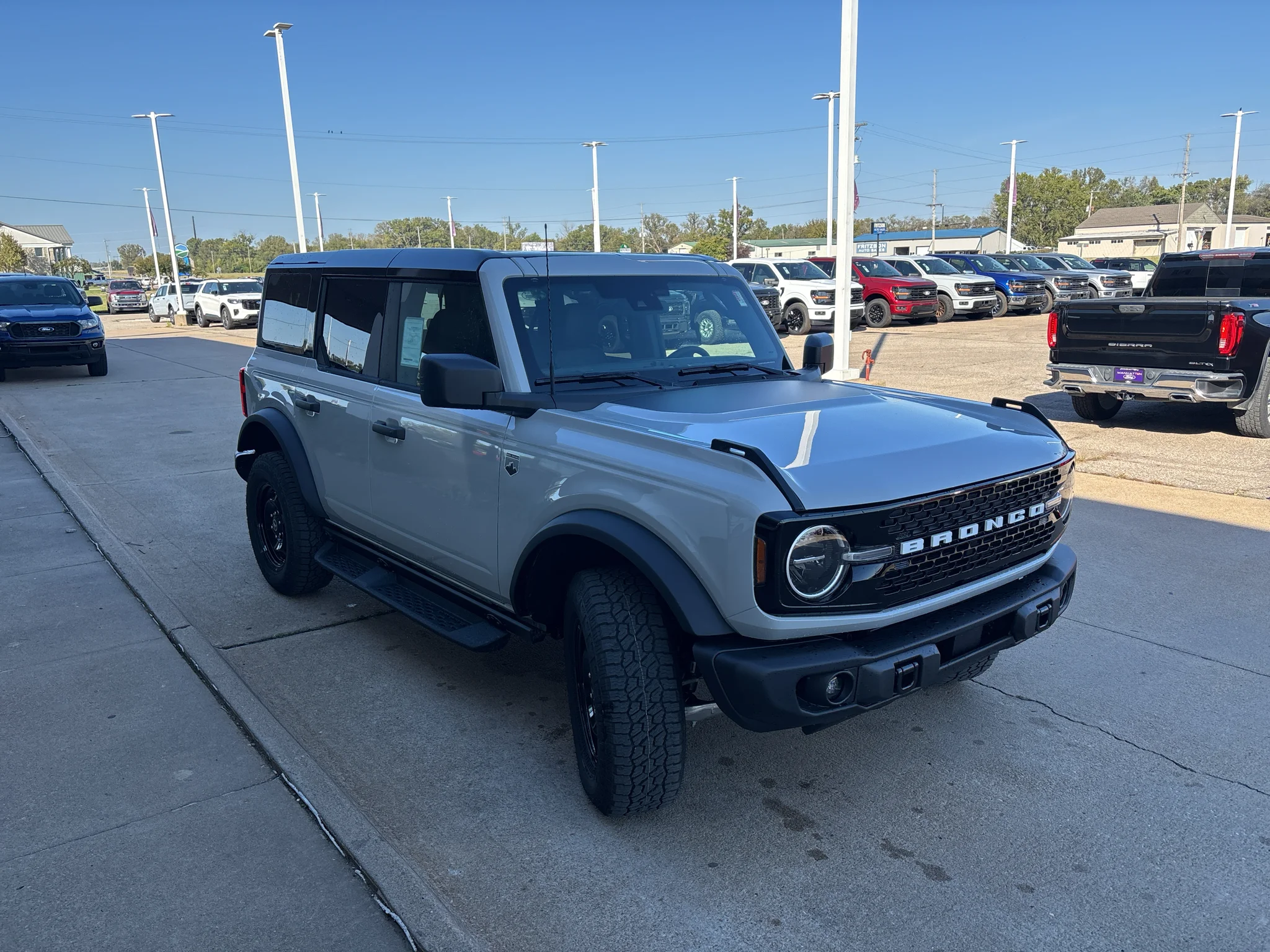 New 2026 Avalanche Gray Ford Big Bend image 5