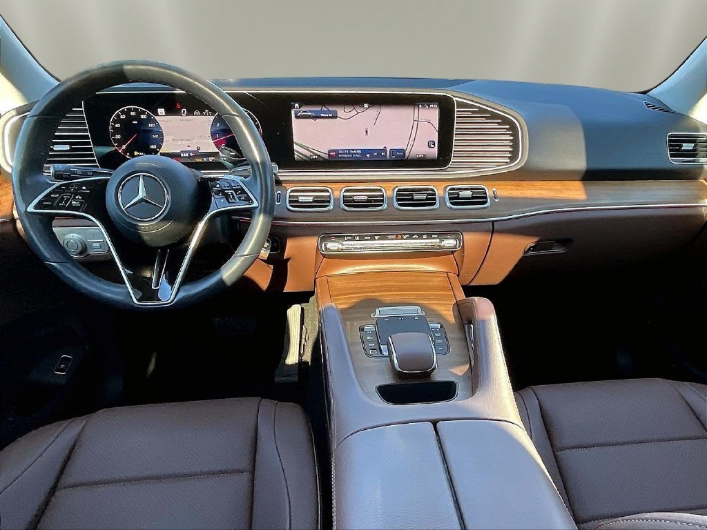Certified Used 2025 MANUFAKTUR Alpine Gray Mercedes-Benz GLE 350 image 9