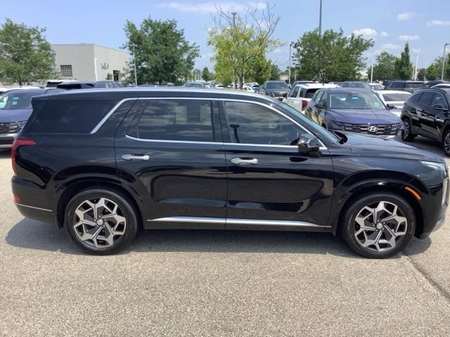 Used 2022 Abyss Black Hyundai Calligraphy image 4