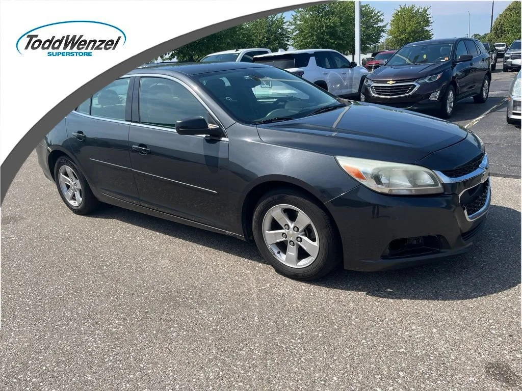 Used 2015 ASHEN GRAY METALLIC Chevrolet LS image 1