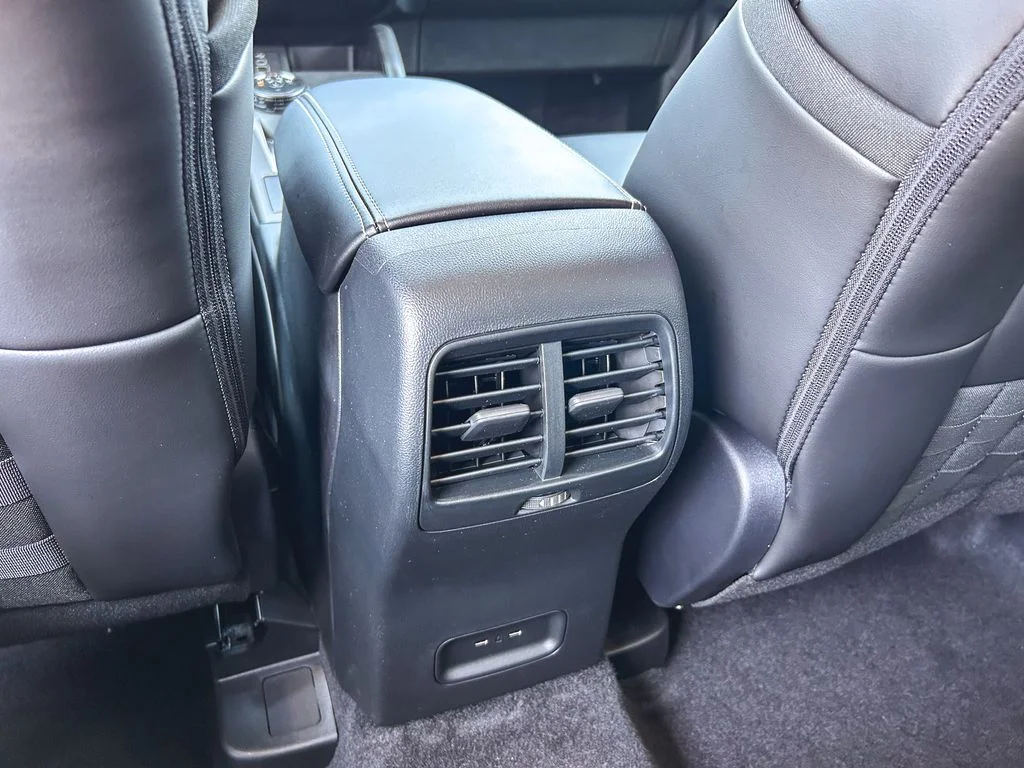 New 2026 Azure Gray Metallic Tri-Coat Ford Outer Banks® image 18