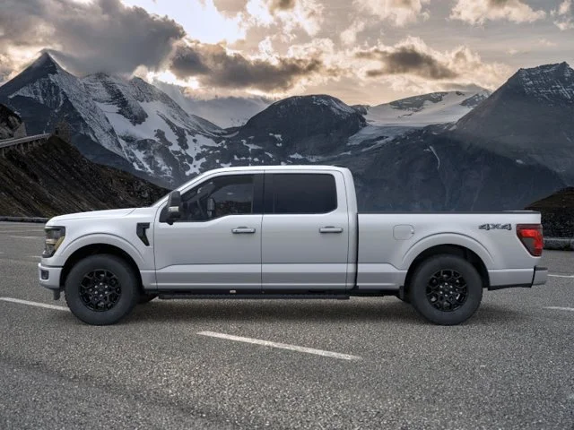 New 2026 Silver Metallic Ford XLT image 3