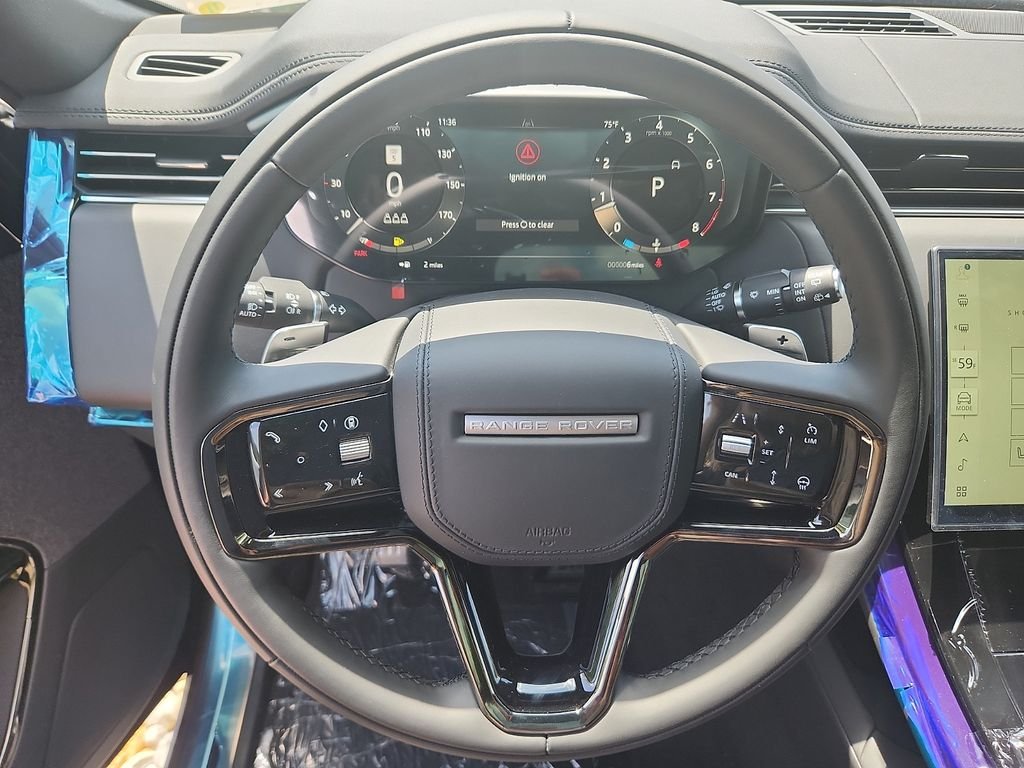New 2026 Santorini Black Land Rover Dynamic SE image 9