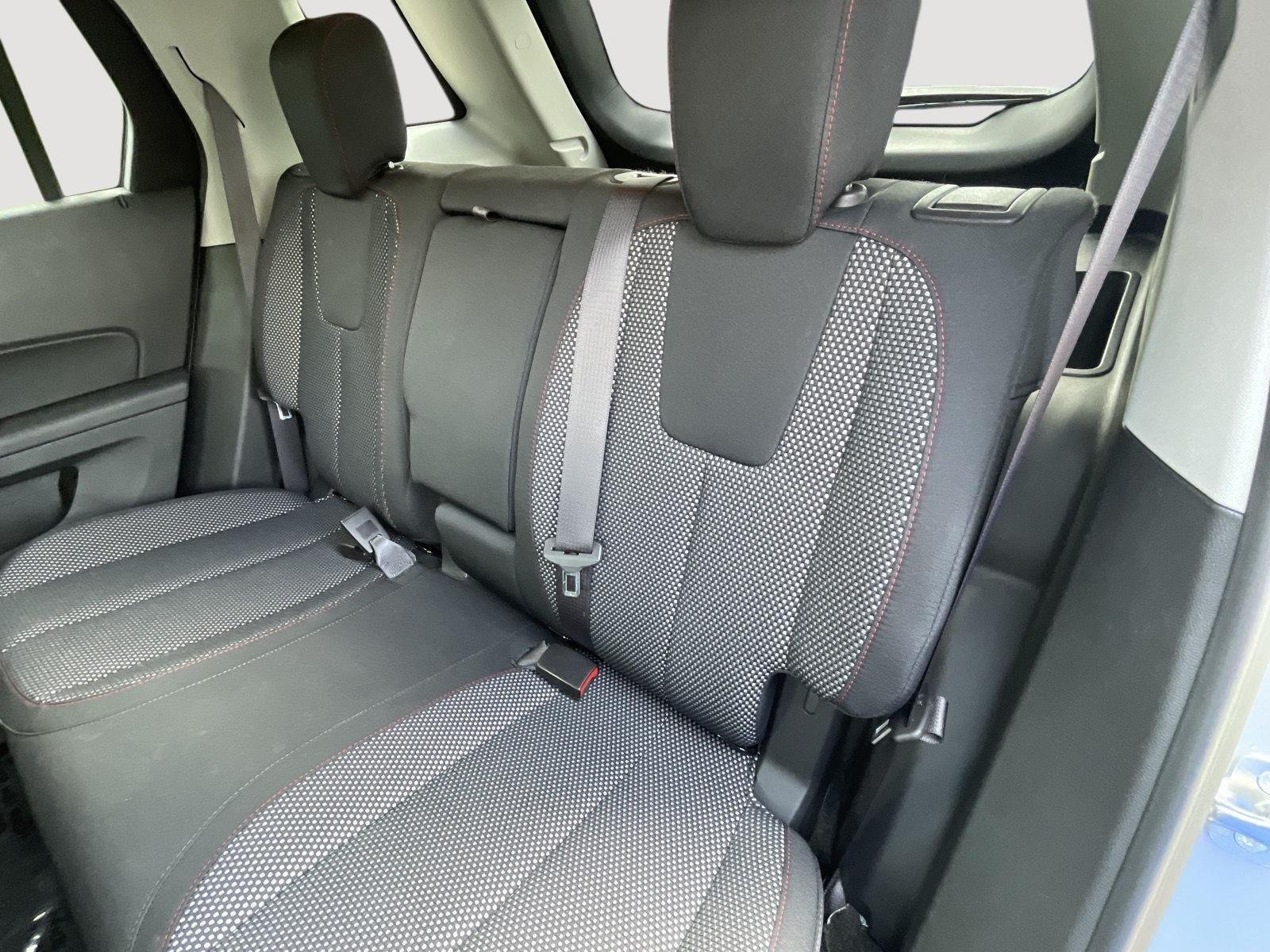 Used 2017 Quicksilver Metallic GMC SLE image 19