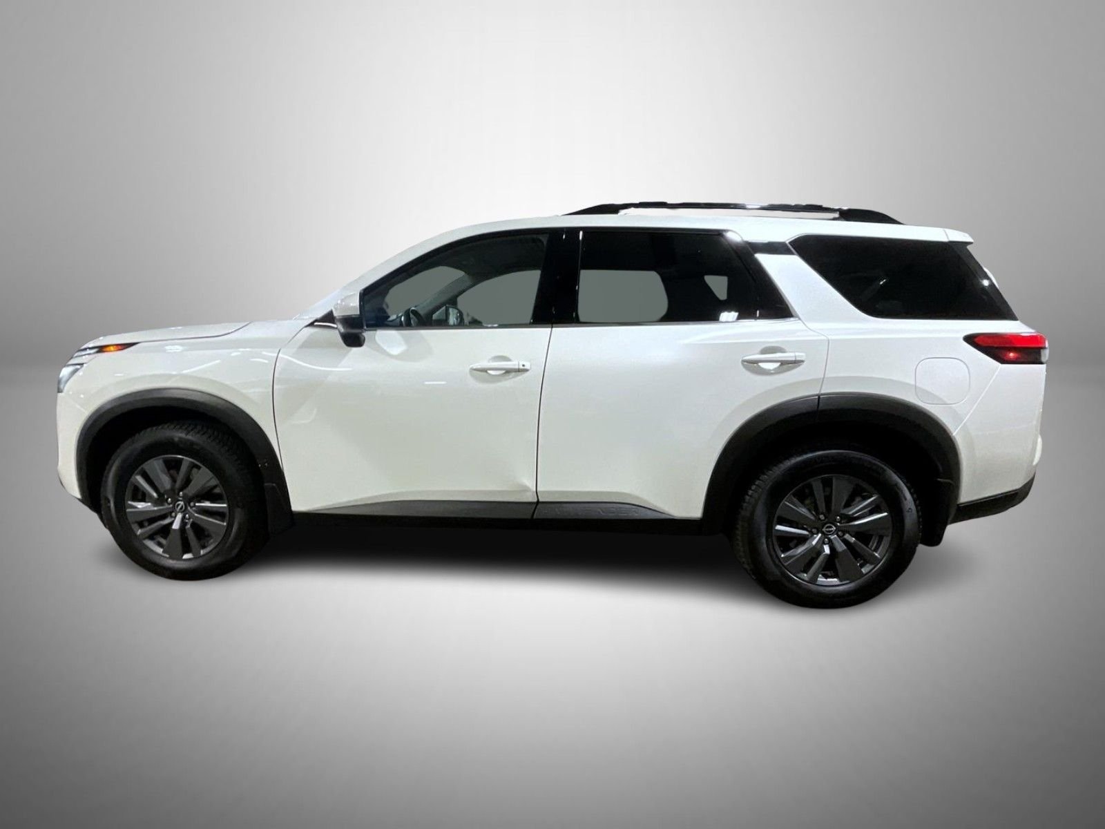 Used 2024 White Nissan SV image 8