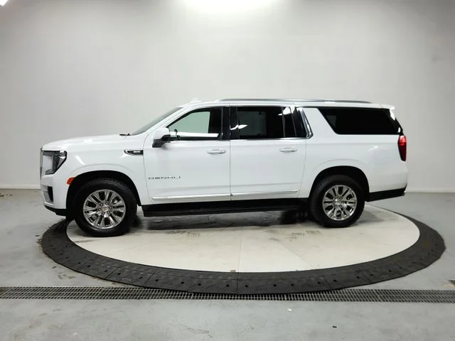 Used 2024 White GMC Denali image 5