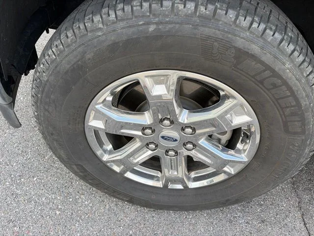Used 2022 Gray Ford XLT image 32