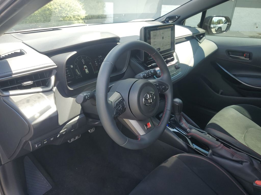 Used 2025  Toyota Premium Plus image 13