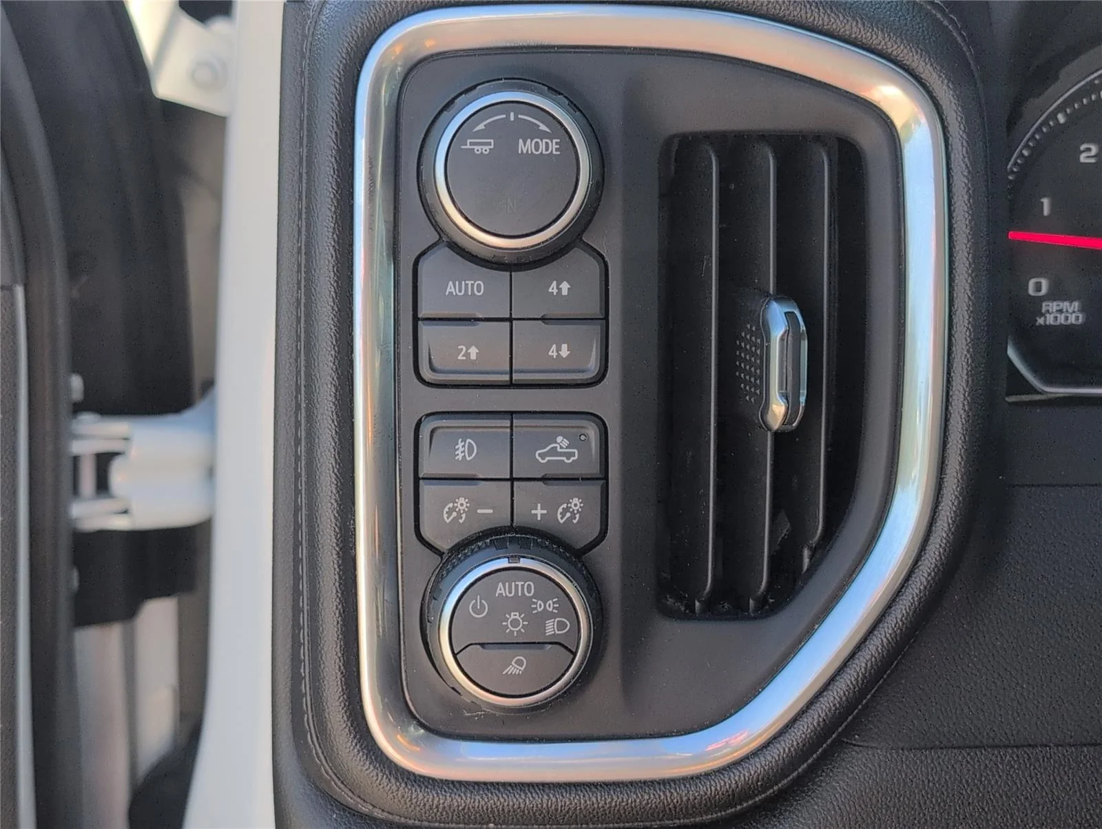 Used 2022 Summit White Chevrolet LTZ image 26