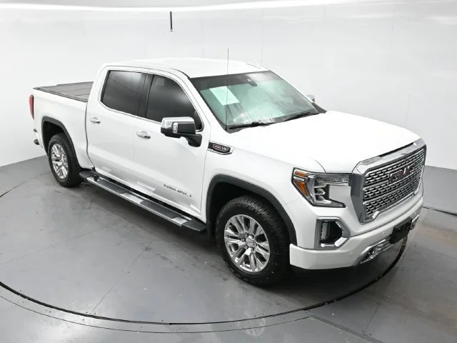 Used 2019 WHITE FROST TRICOAT GMC Denali image 32