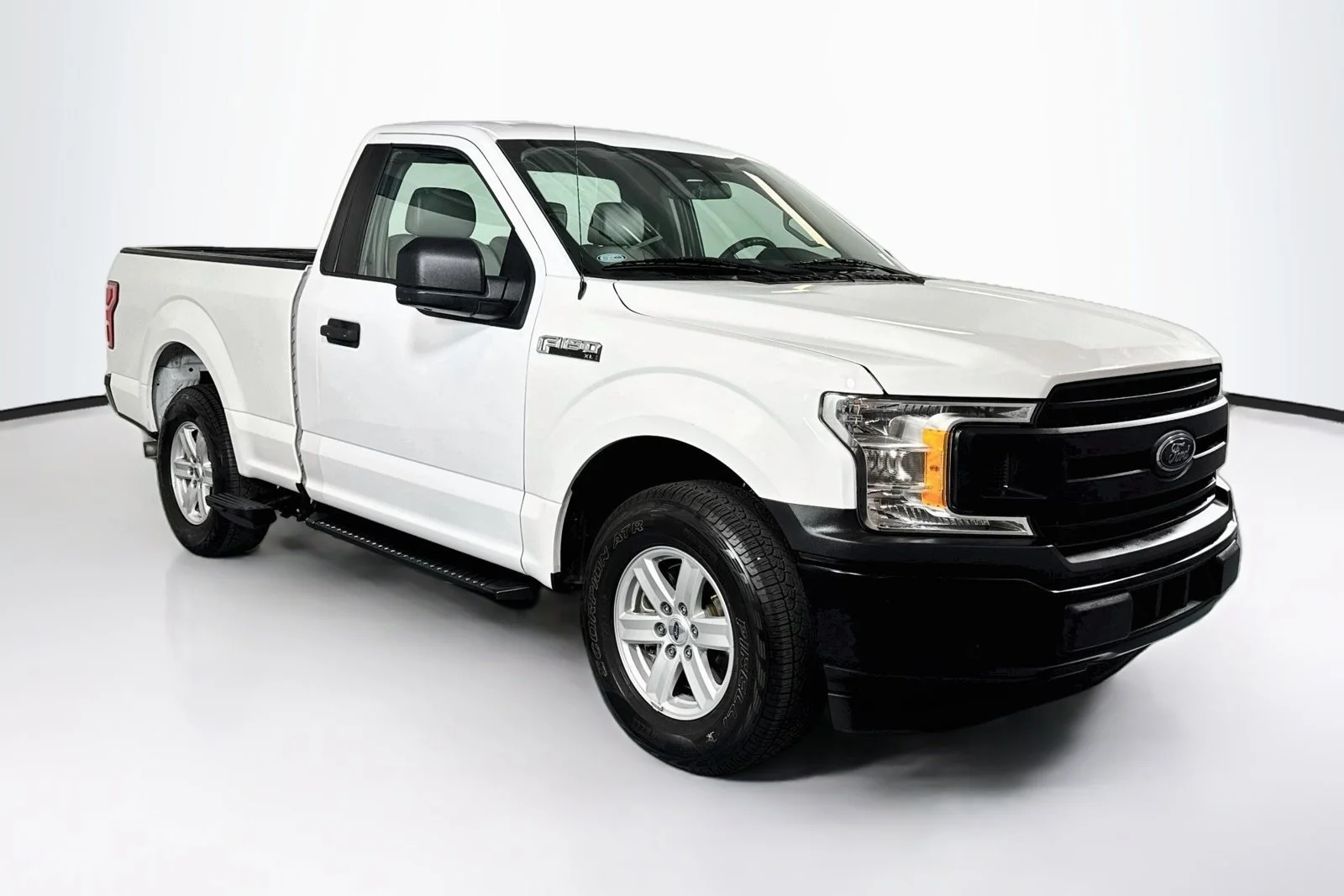Used 2020 Oxford White Ford XL image 3
